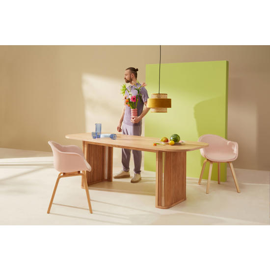 tip 4: Decoreer met kunstplanten en -bloemen