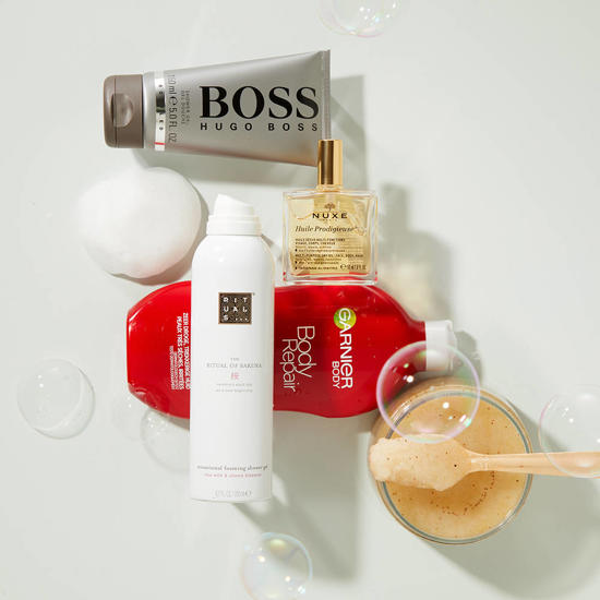 6. Houd je benen gehydrateerd met een olie of lotion