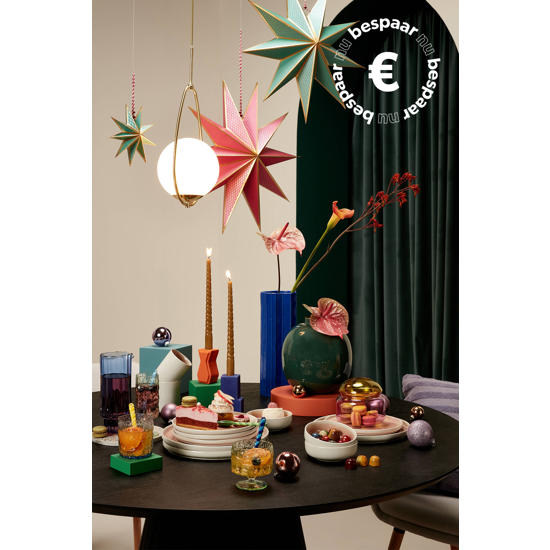 combineer basics met felle kleuren