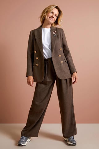 #dresstoimpress