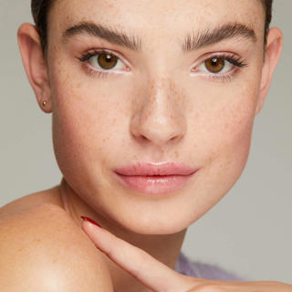 clean-girl make-up trend
