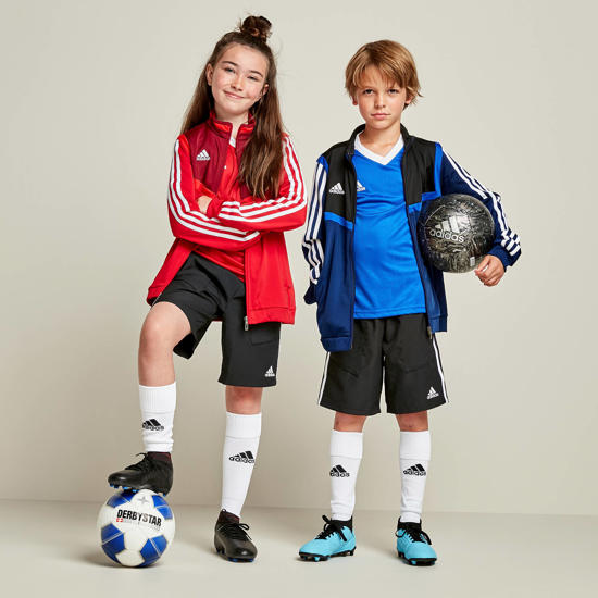 Voetbaltenue adidas online