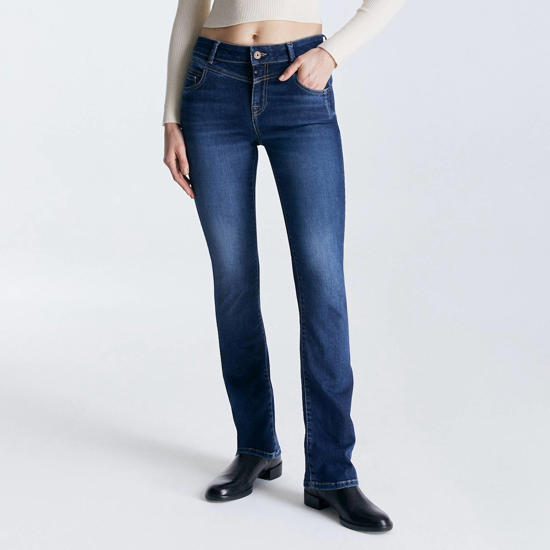 bootcut jeans