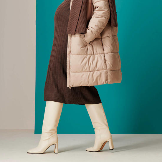 laarzen combineren met een midirok