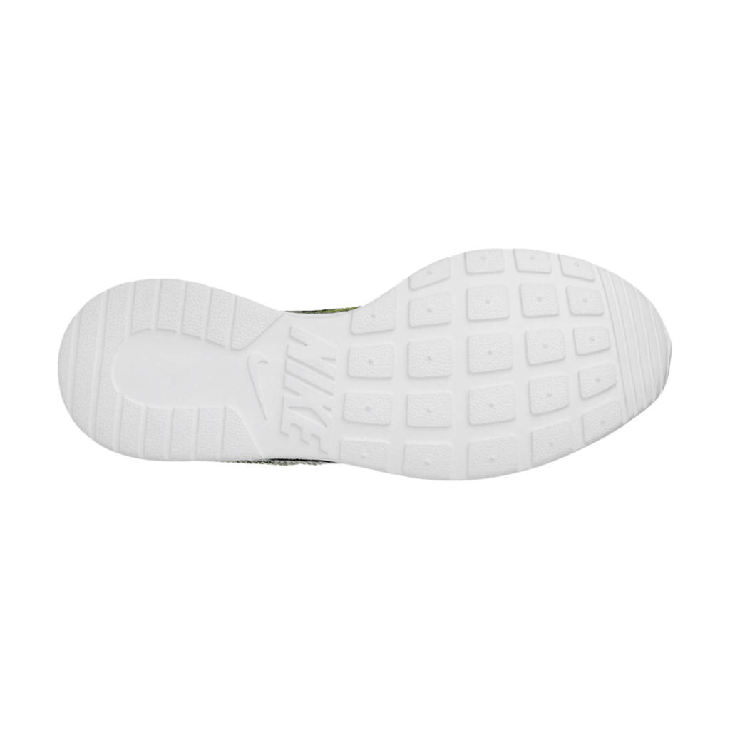 nike tanjun racer black