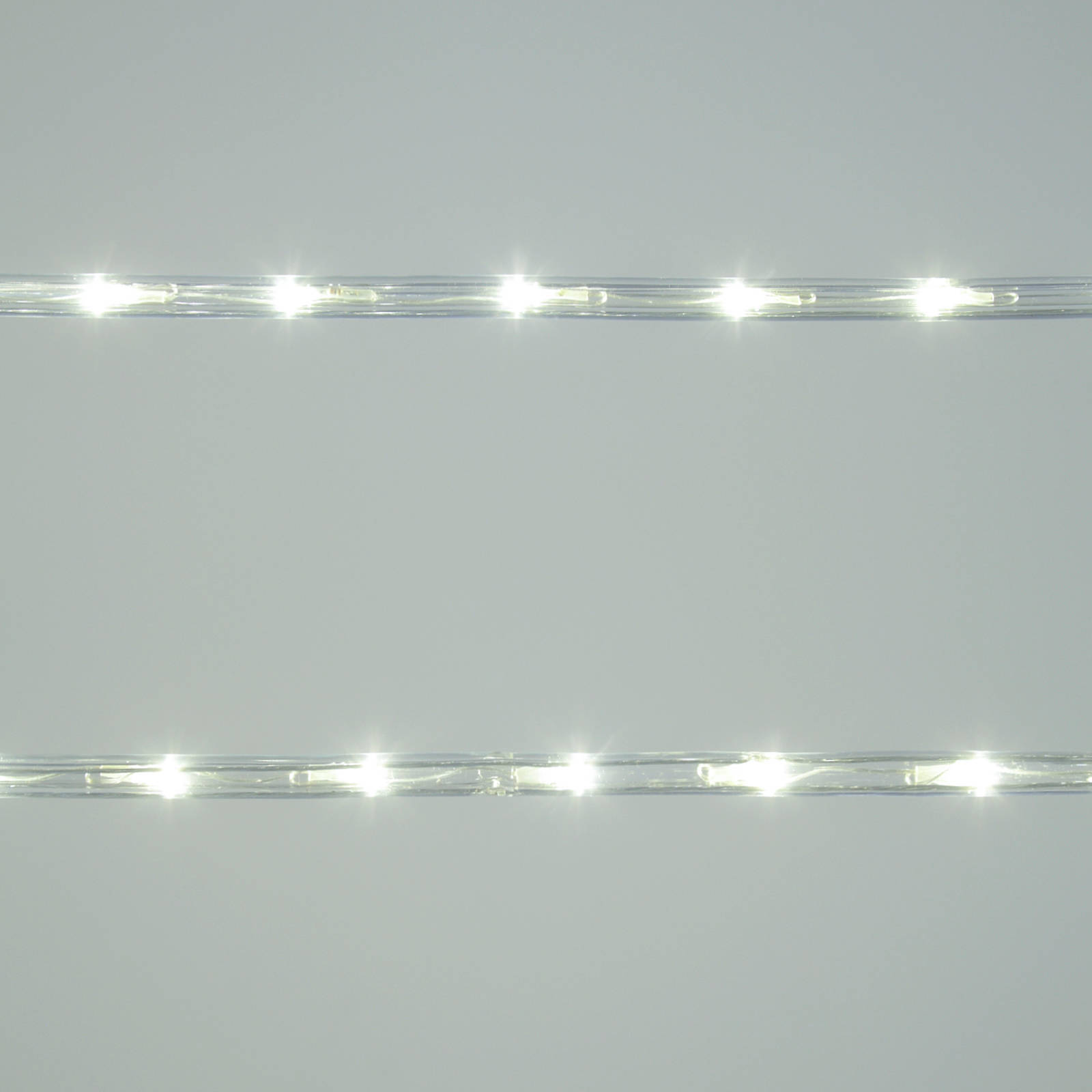 https://images.wehkamp.nl/i/wehkamp/16090428_pb_01/luca-lighting-verlichtingssnoer-connect-24-126-leds-8718861506501.jpg