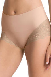 thumbnail: SPANXsupersmooth™ Undie-tectable licht corrigerende Lace Hi-Hipster lichtbeige