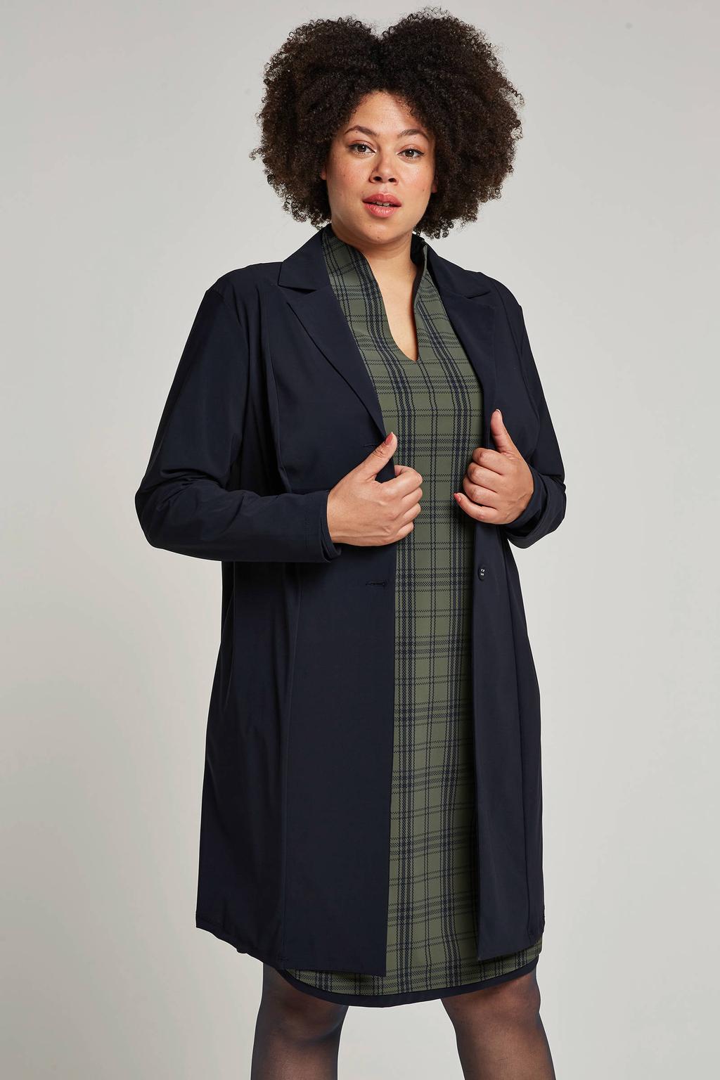 Plus Basics lange blazer van travelstof donkerblauw