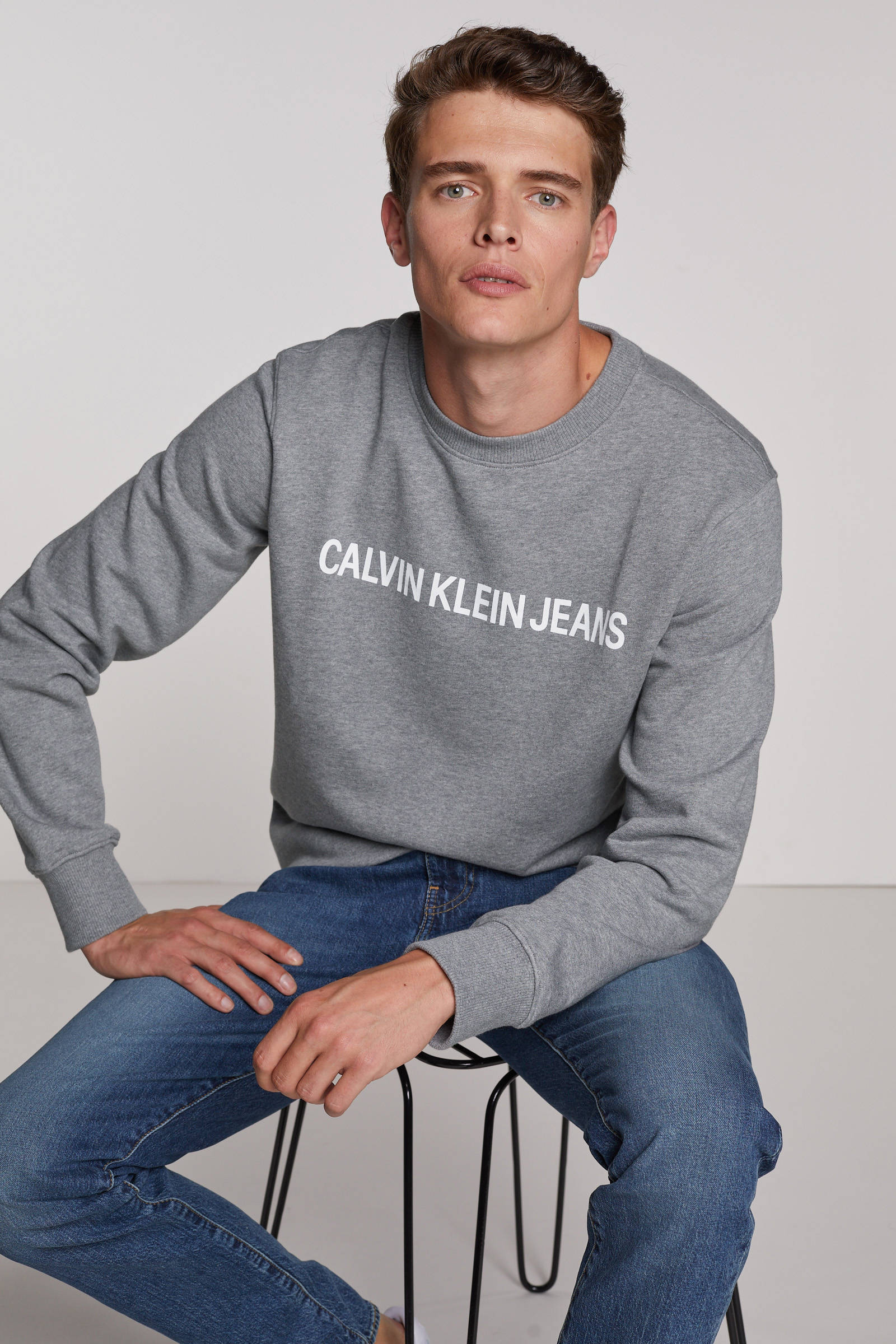 who sells calvin klein jeans