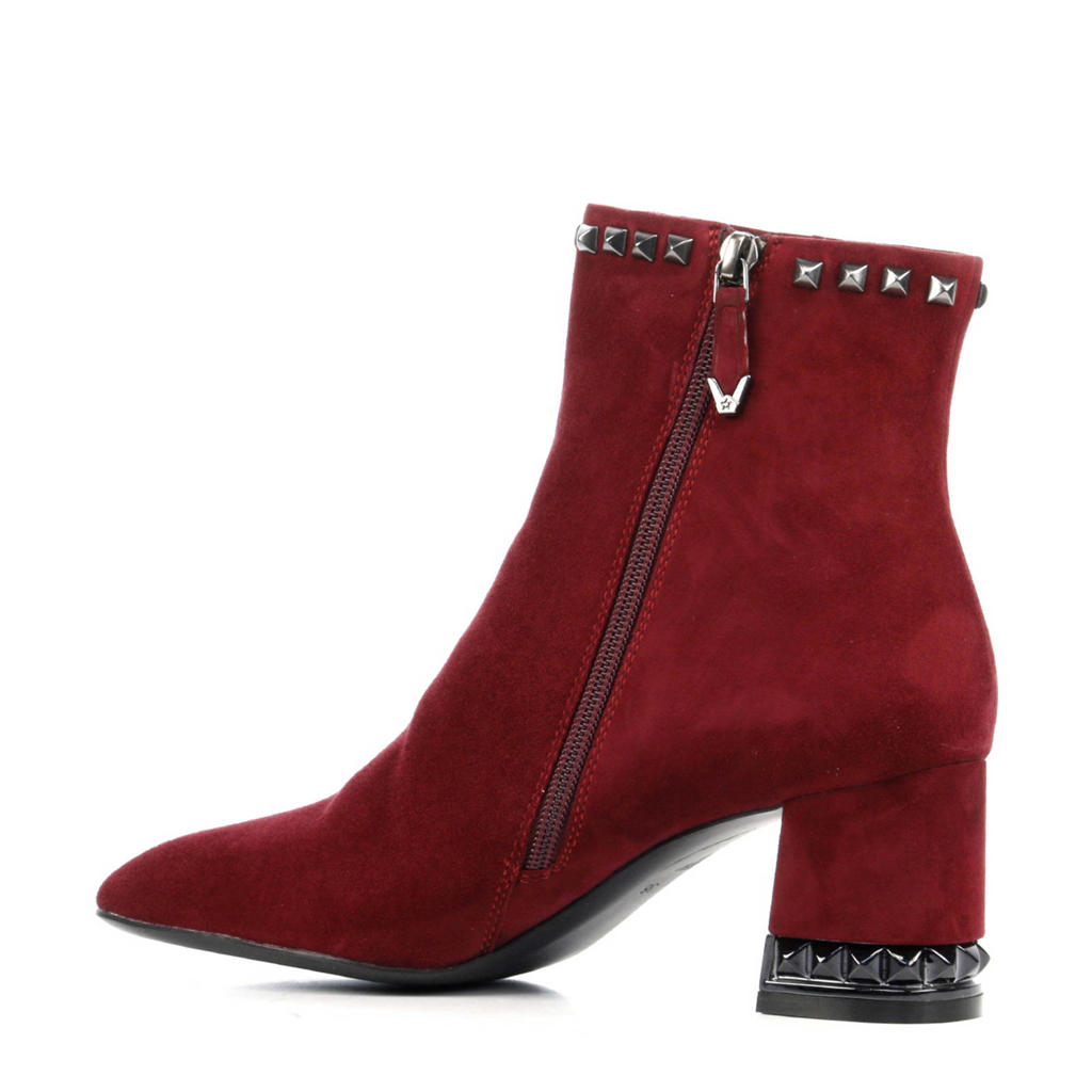 ISA-SY - Women's suede ankle boot with side elastics for a perfect fit., jeans