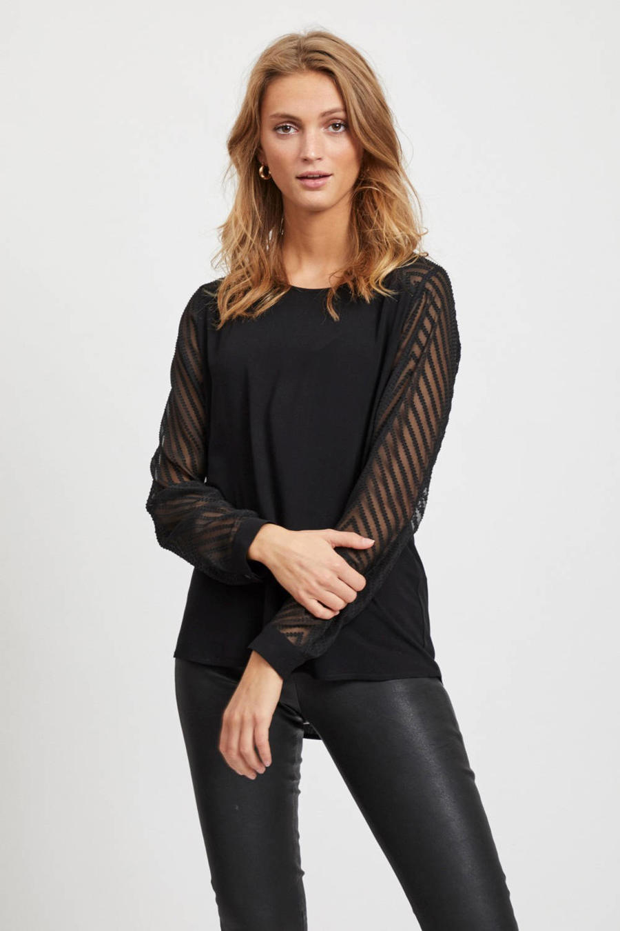 Zwart t-shirt momi logo top main image 1
