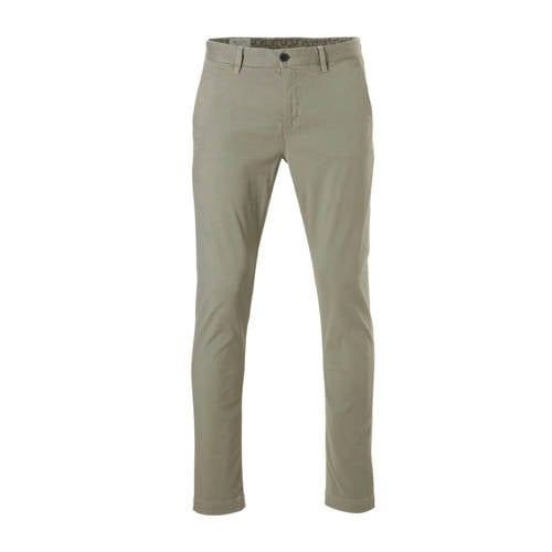 New in Town chino Henry