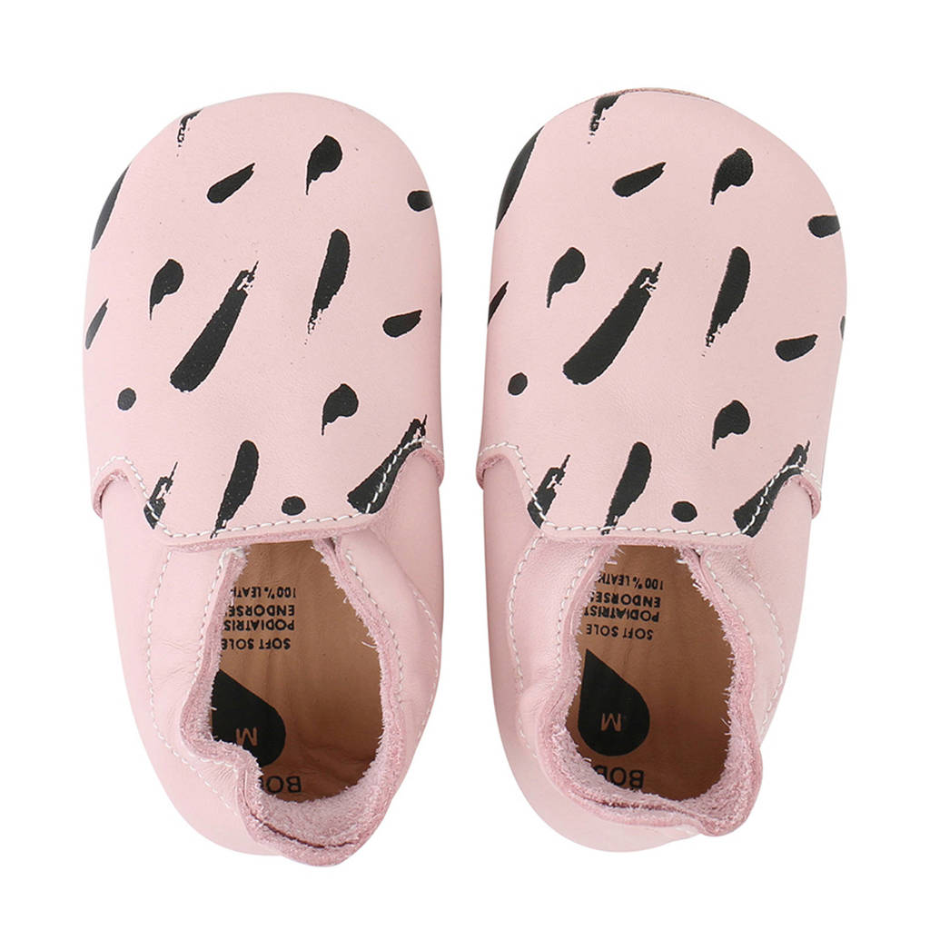 Bobux leren baby slofjes lichtroze/zwart, Lichtroze/zwart