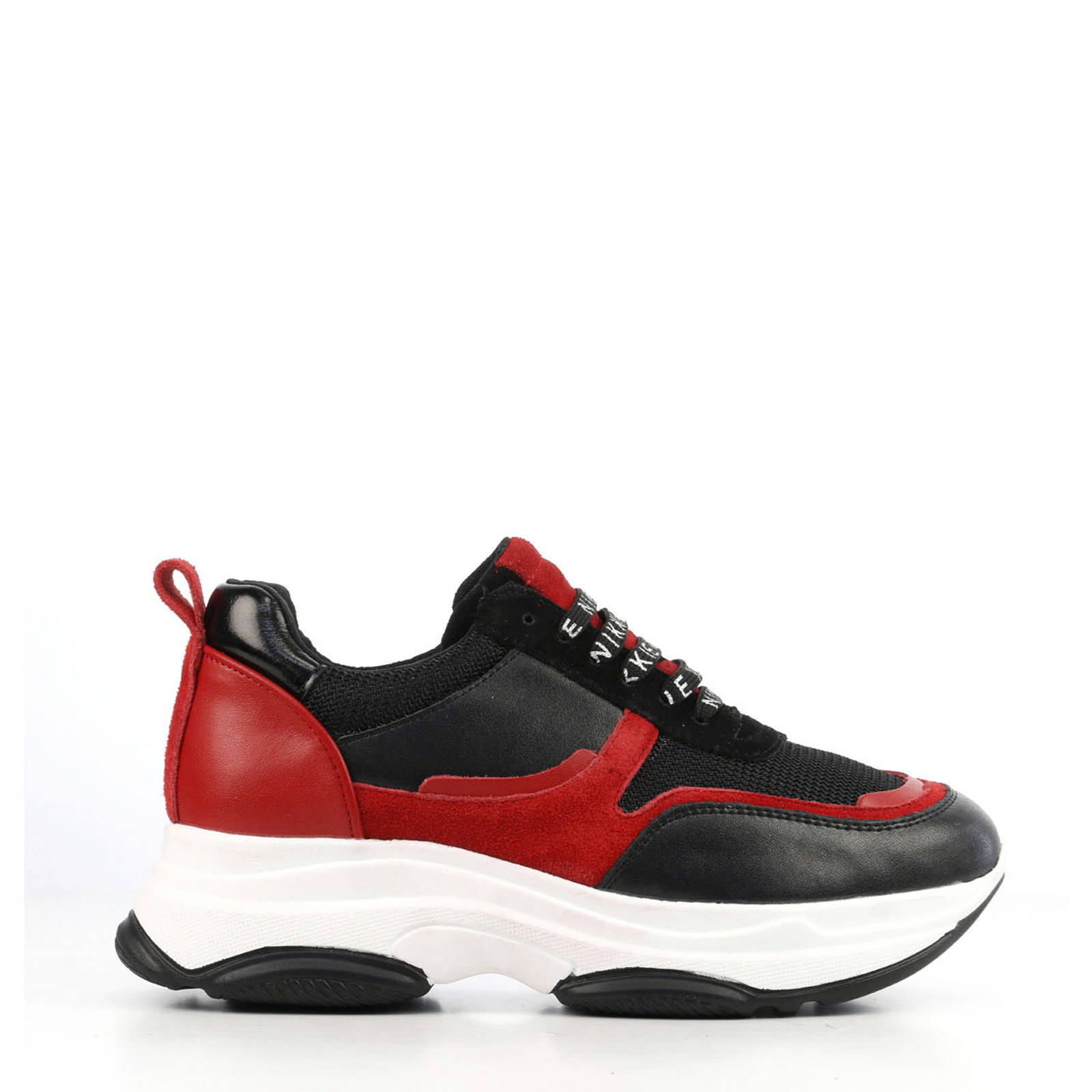 nikkie sneakers zwart