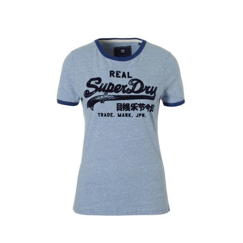 Superdry T Shirt Blauw Met Opdruk superdry kopen in de aanbieding Superdry T Shirt Blauw Met Opdruk superdry kopen in de aanbieding