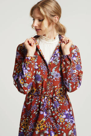gebloemde blousejurk roodbruin