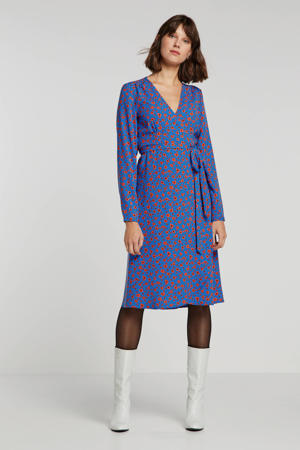 gebloemde wikkeljurk blauw/rood