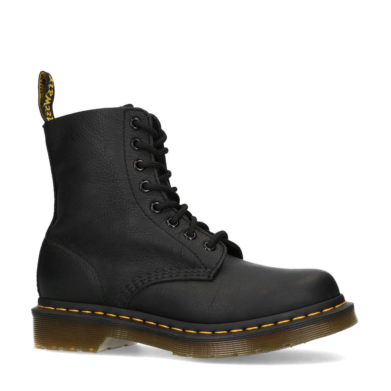 Dr. Martens Virginia Black leren veterboots zwart | wehkamp