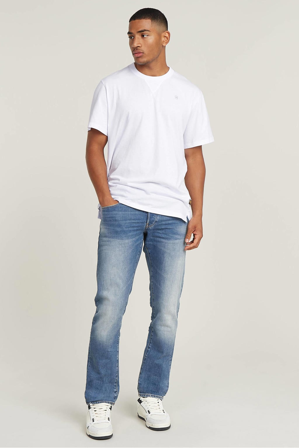 G-STAR 3301 straight tapered fit jeans worn in azure