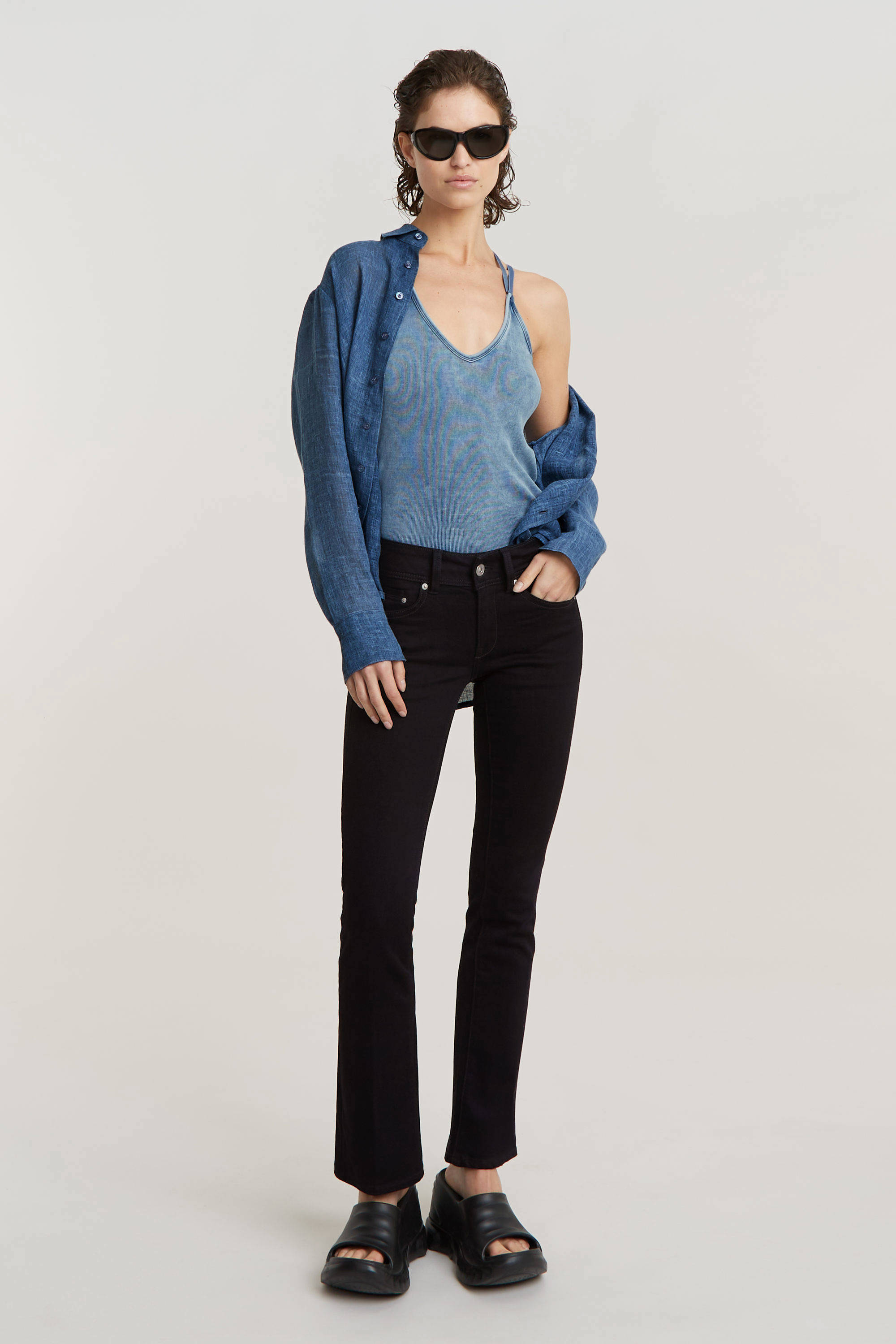 MODERN DOJO DARE WITH FRONT SLIT Zwart | 7 For All Mankind Dames Bootcut \u0026  Flared * The Geek Castle