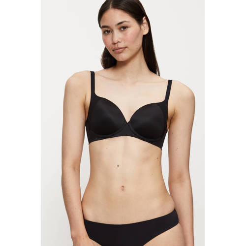 Triumph voorgevormde beugelbh Body Make-Up Soft Touch zwart afbeelding
