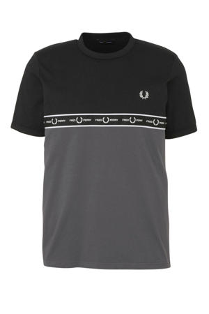 T-shirt zwart