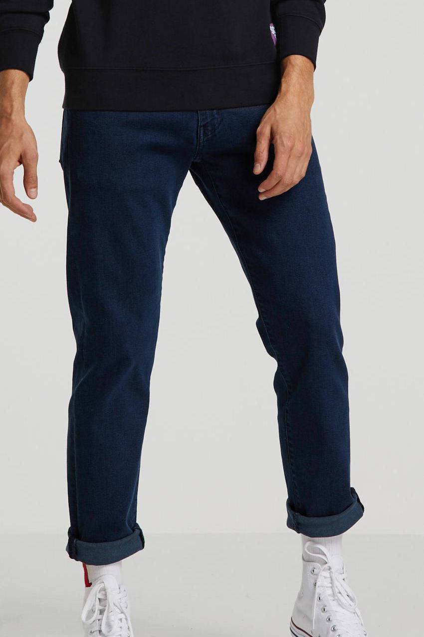 levi's straight tapered