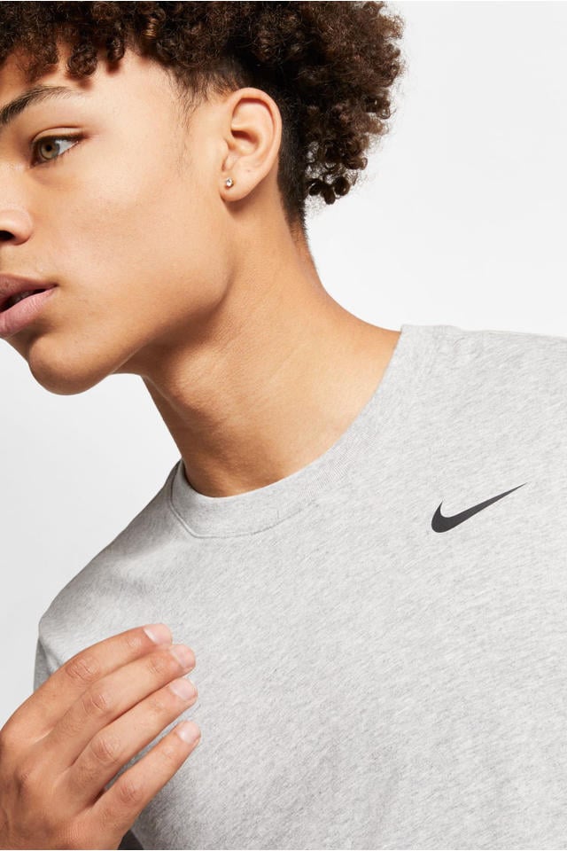 uitvegen Passief Stevig Nike sport T-shirt grijs melange | wehkamp