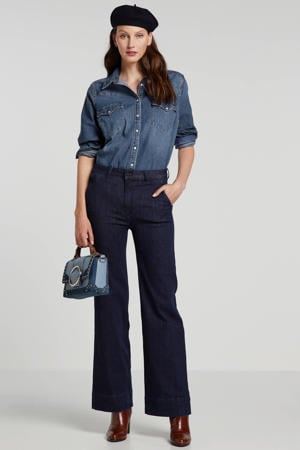 loose fit jeans
