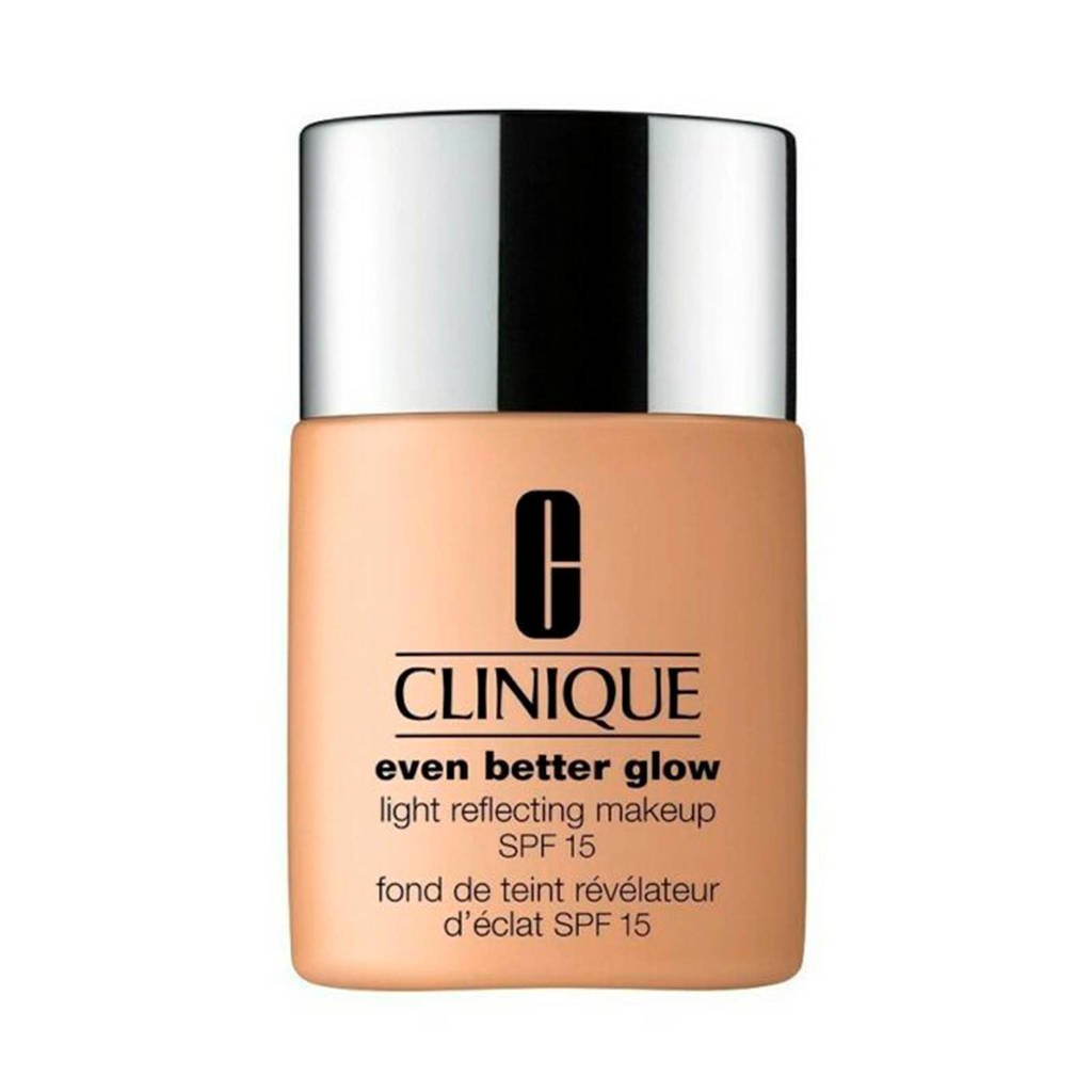 Clinique Even Better Glow SPF15 foundation - CN52 Neutral