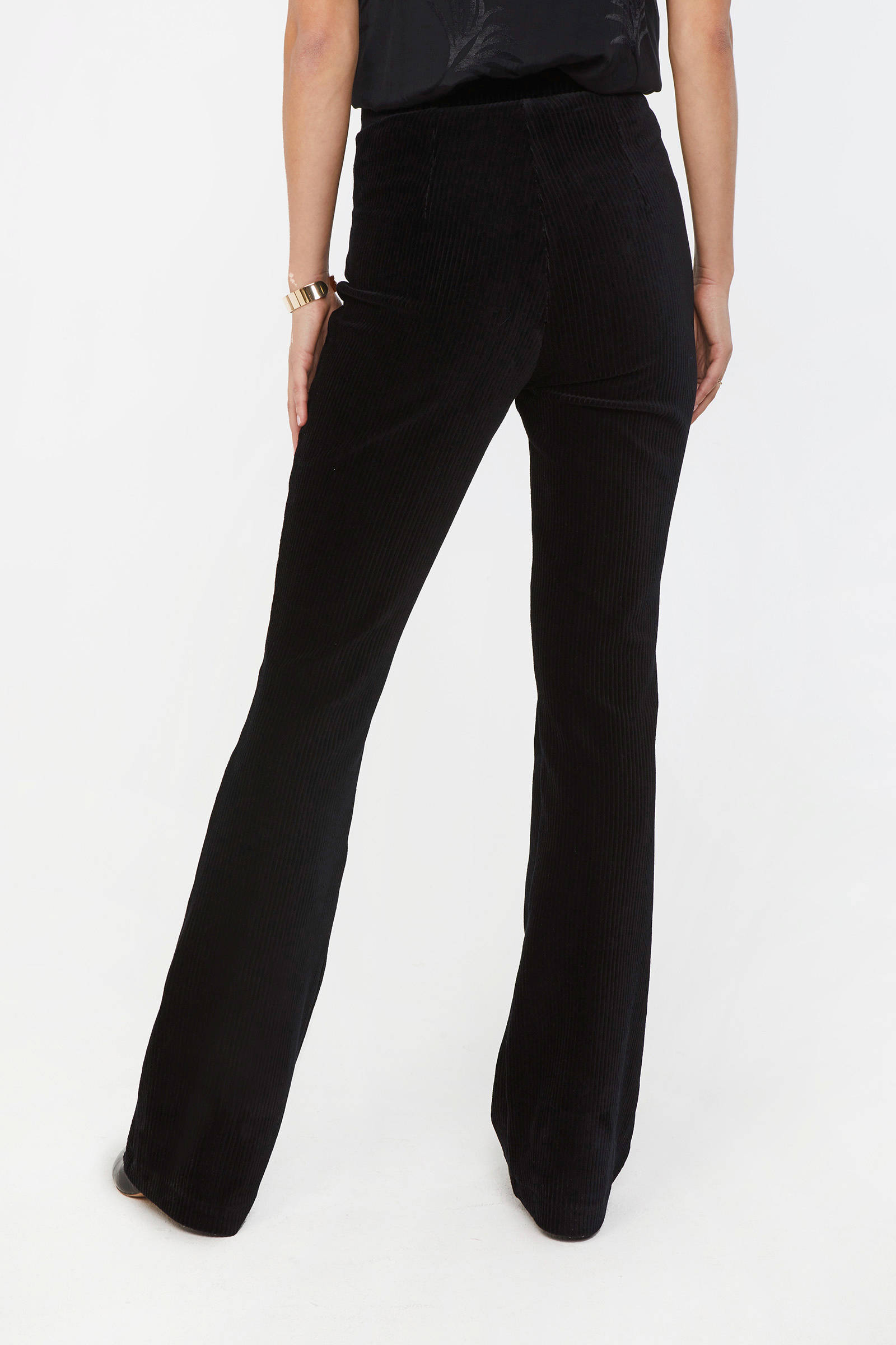 WE Fashion corduroy high waist flared 