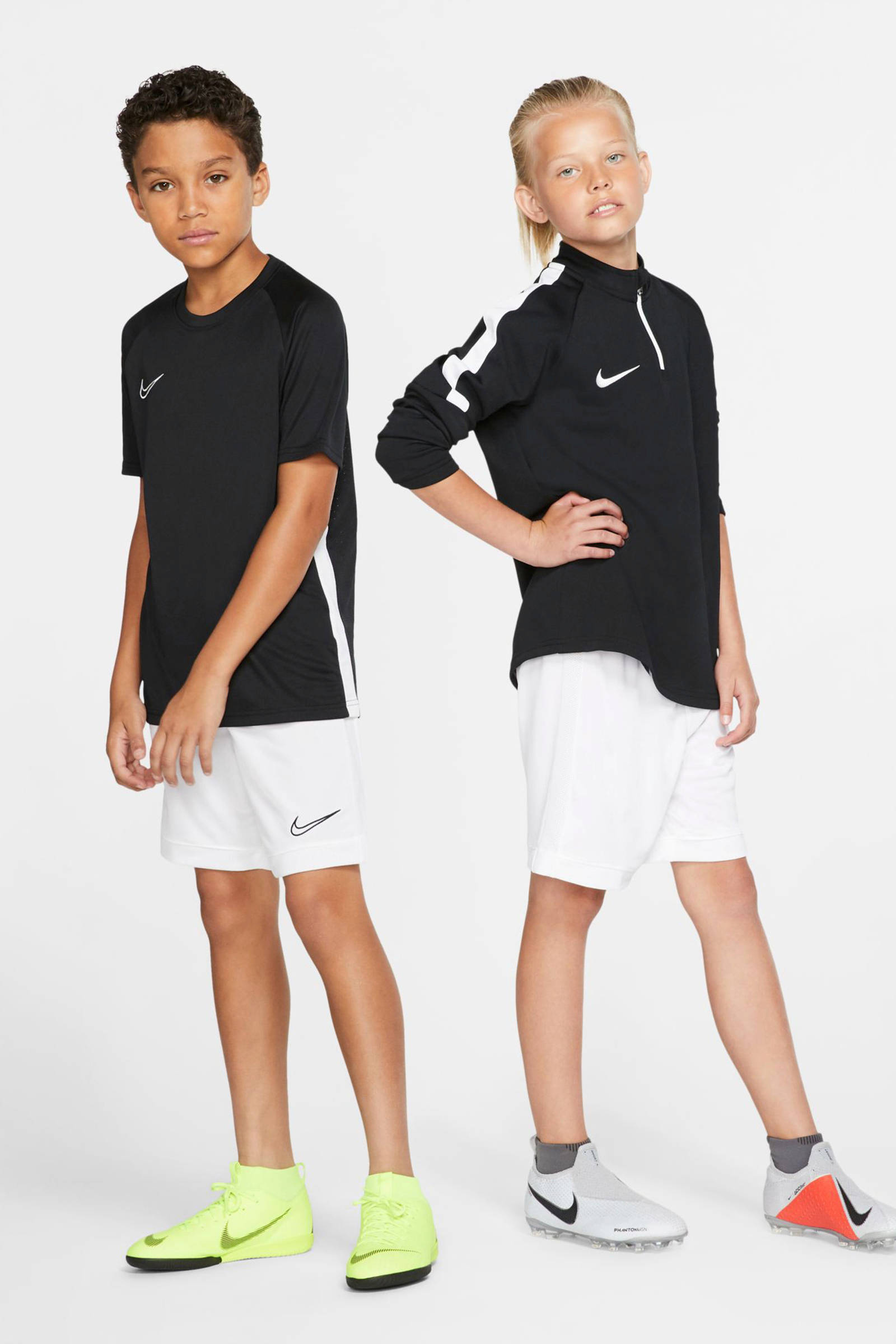 Nike Junior sportshort wit | wehkamp