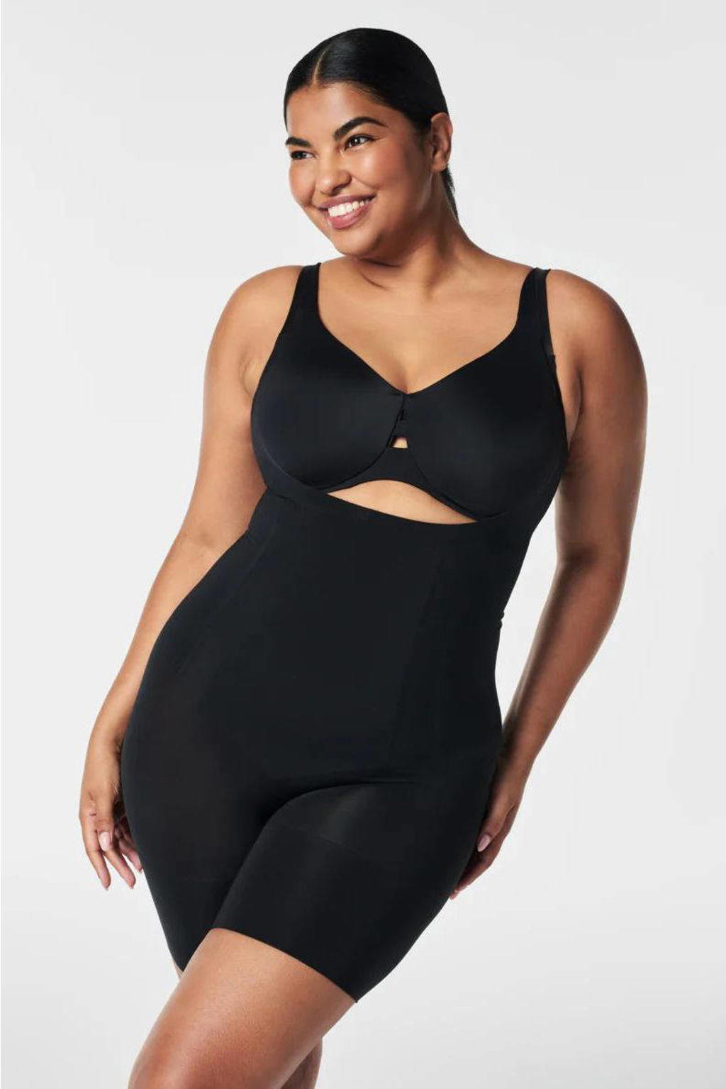 SPANXsculpt™ OnCore sterk corrigerende Open-Bust Mid-Thigh bodysuit zwart
