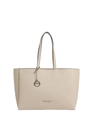 shopper wit