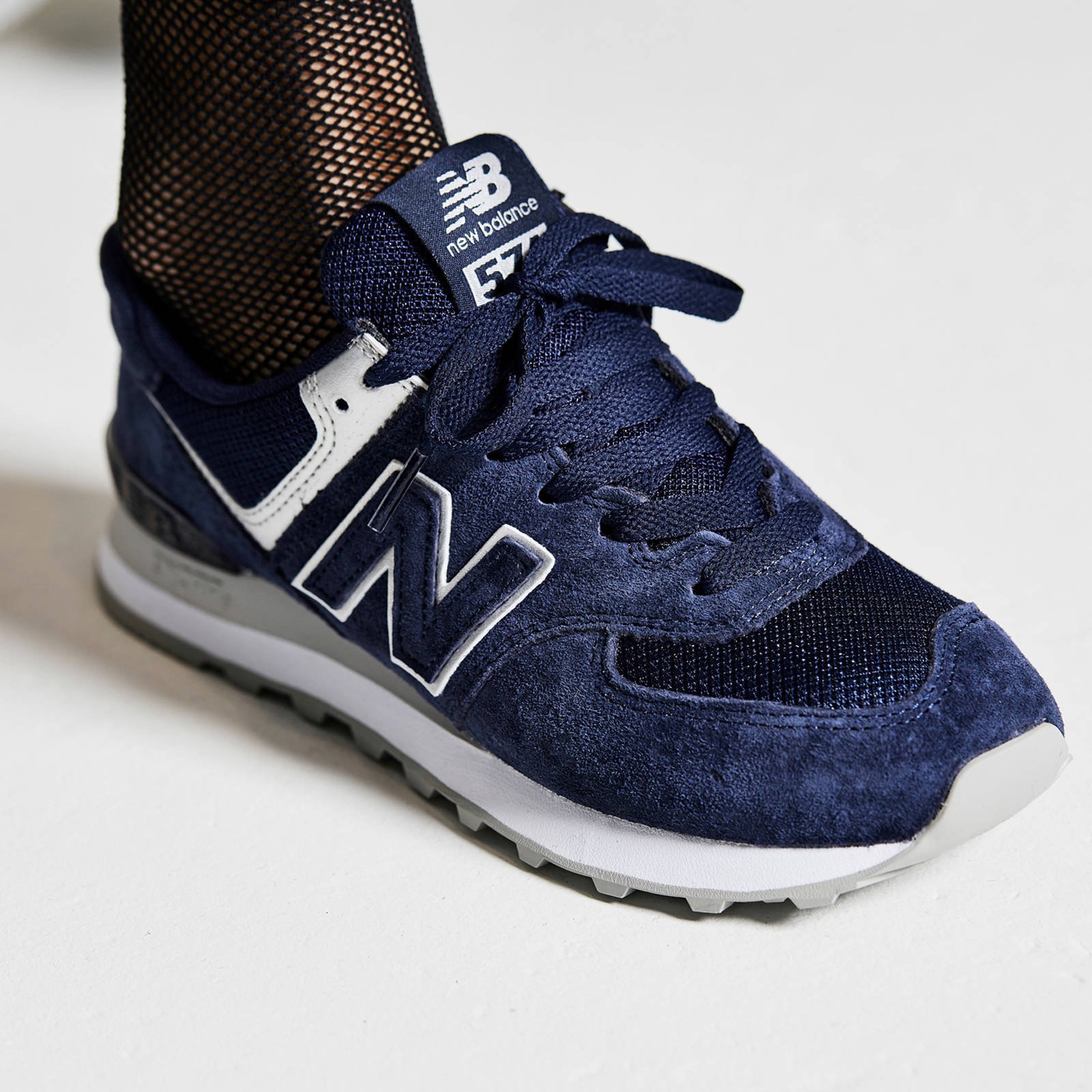 donkerblauwe new balance dames