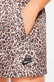 thumbnail: Nike short panterprint bruin
