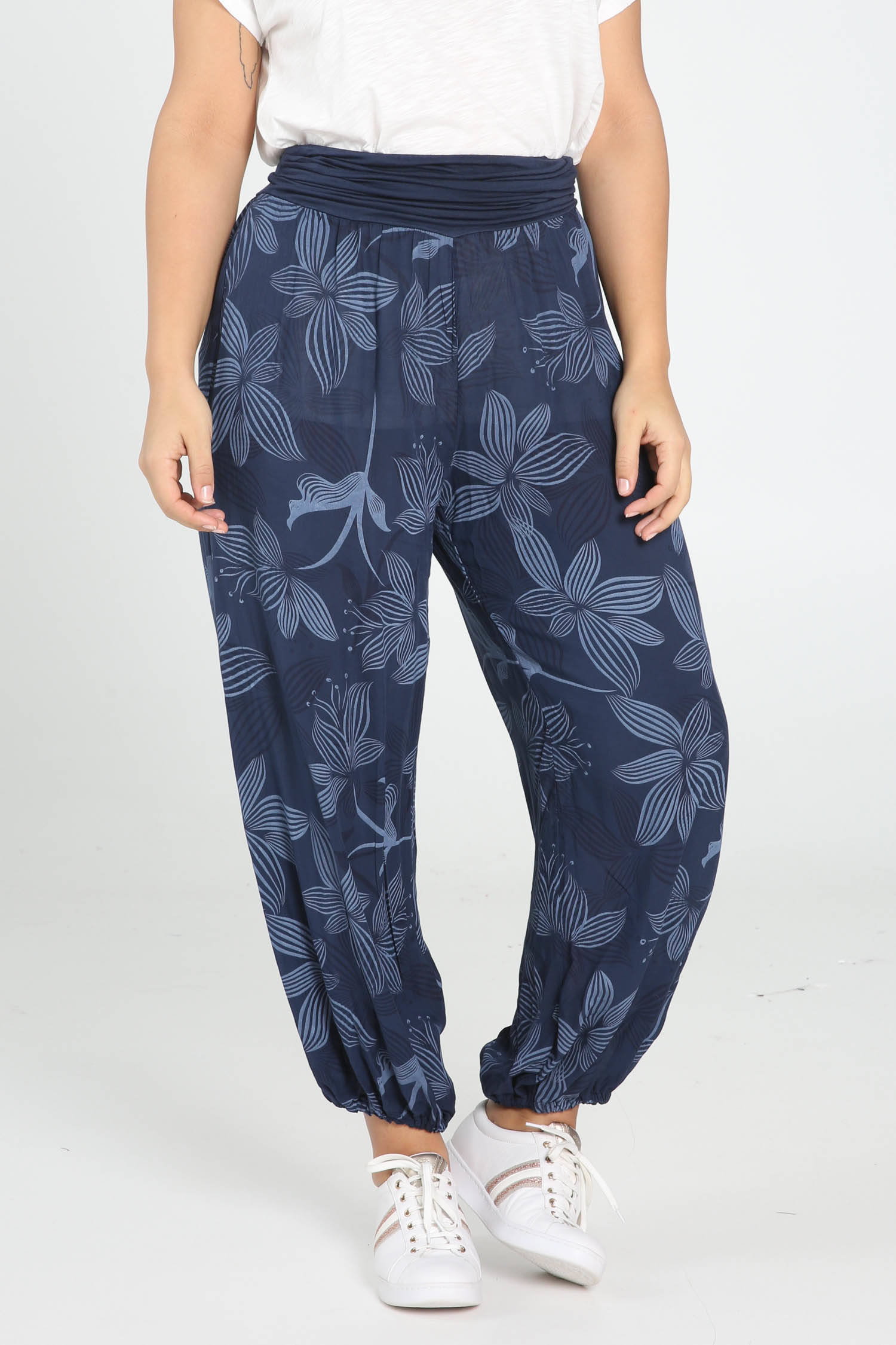 Paprika gebloemde high waist loose fit harembroek blauw | wehkamp