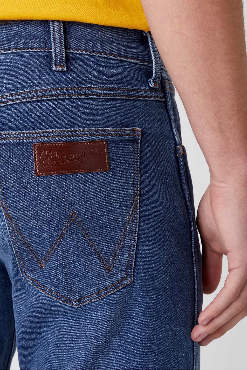 Jeans Wrangler Regular Fit Taille 58/60 - Bleu Délavé - Coton élasthanne - Occasion Très Bon état
