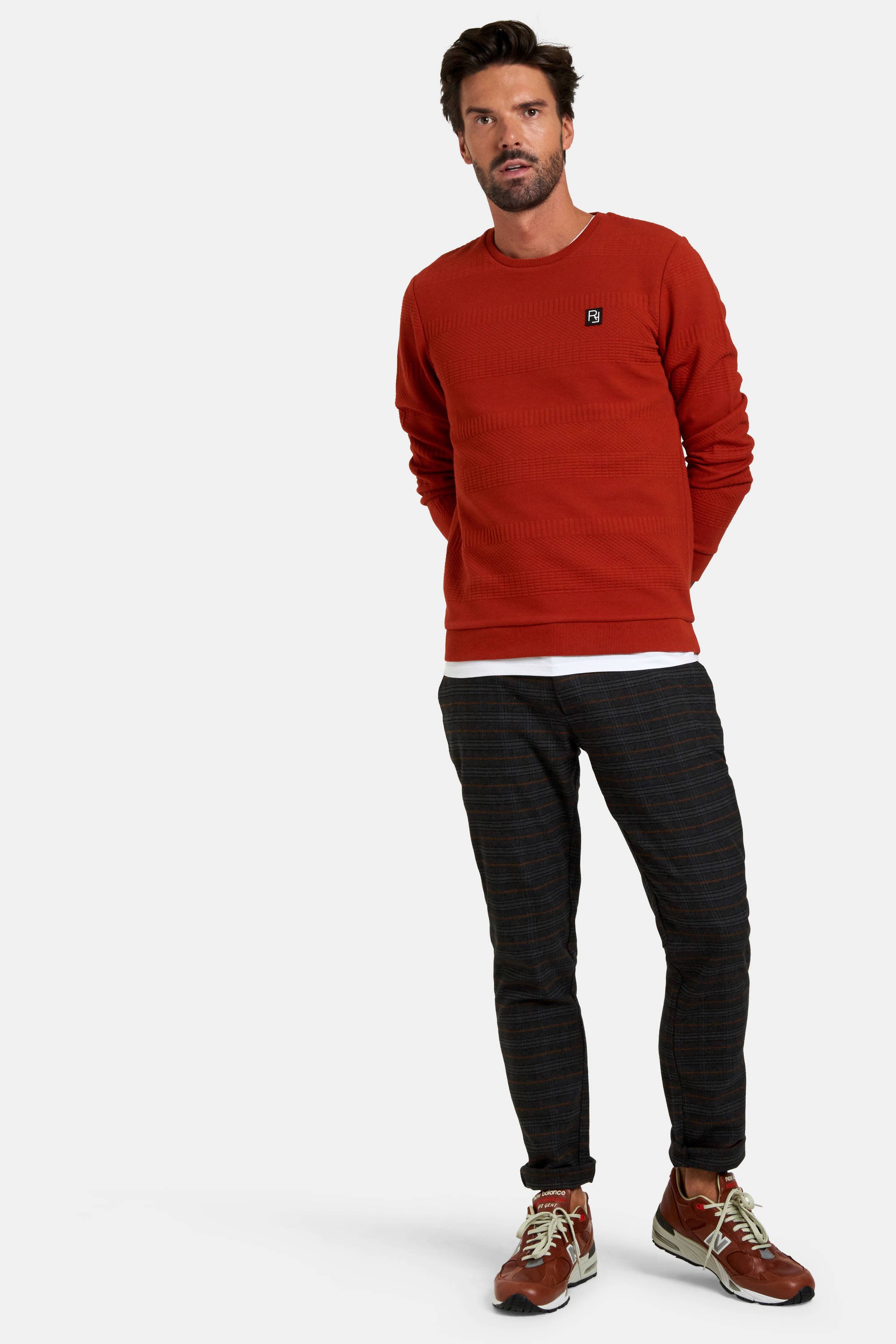 Refill by Shoeby sweater met logo donkerrood | wehkamp Refill by Shoeby sweater rood | wehkamp