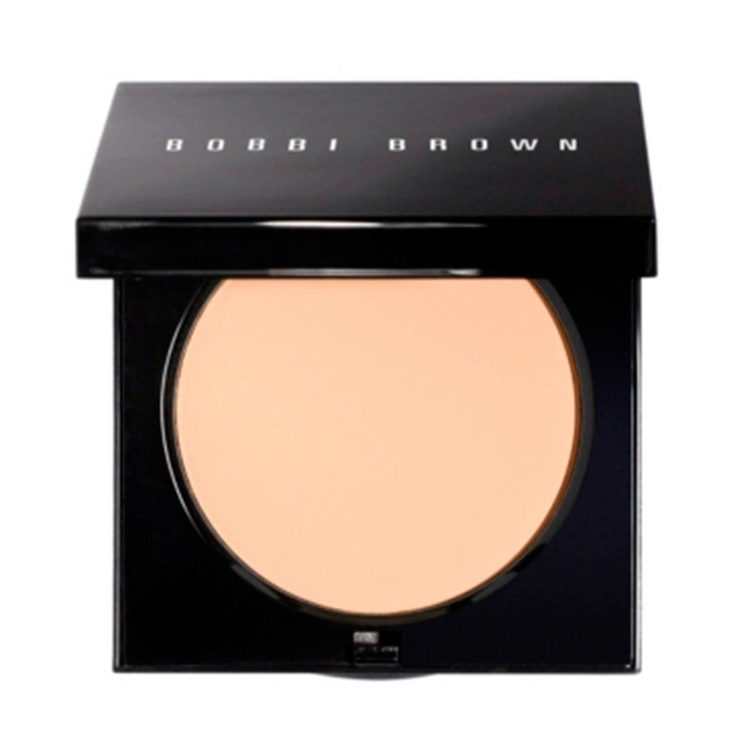 Bobbi Brown Sheer Finish Pressed Powder - Soft Sand