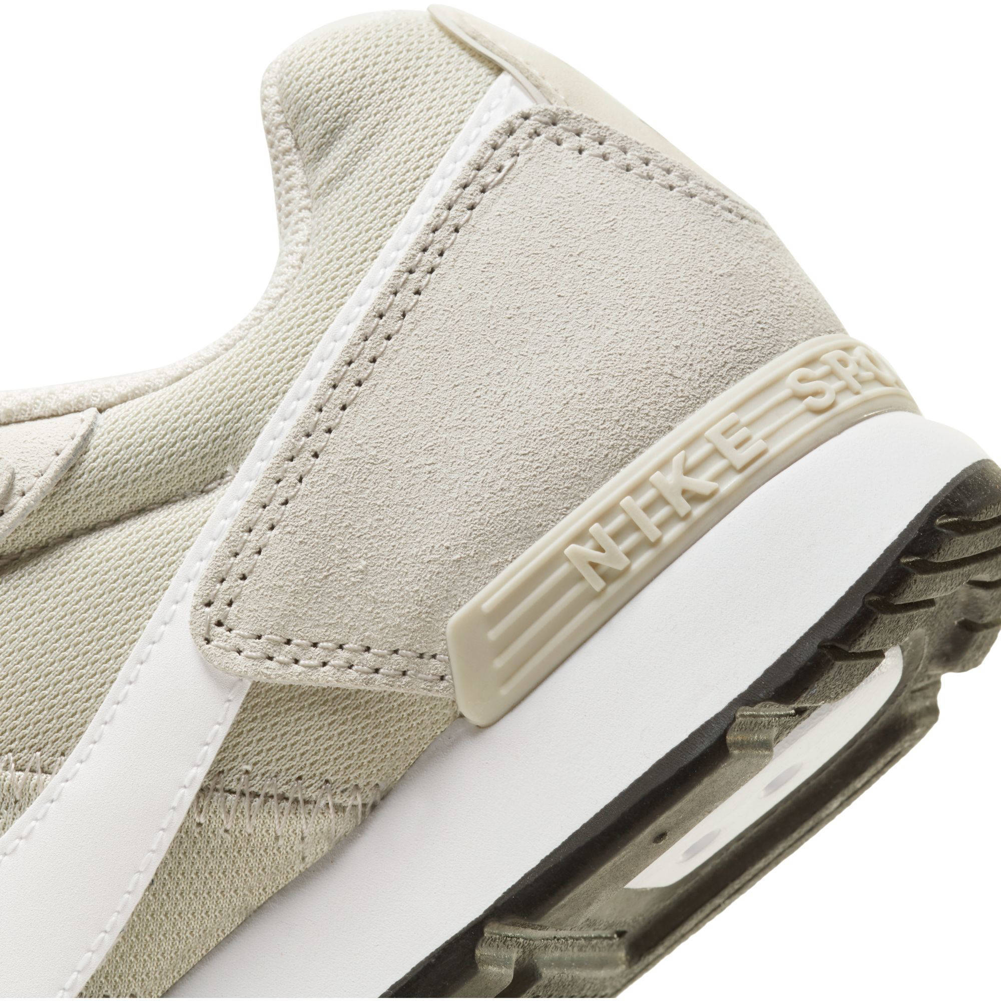 Nike Venture Runner sneakers beige/wit | wehkamp