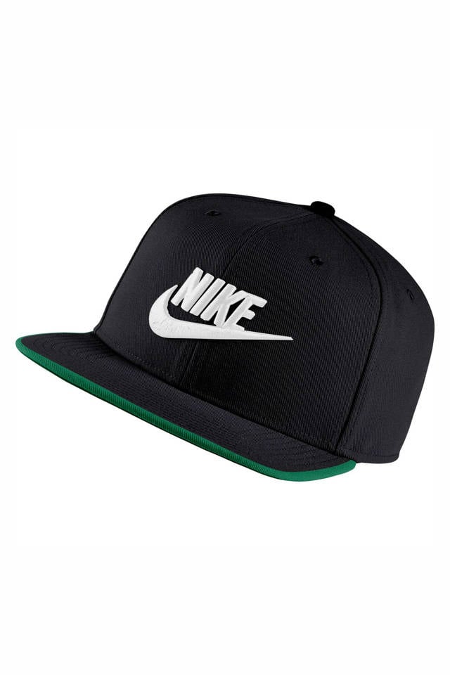 trucker pet nike