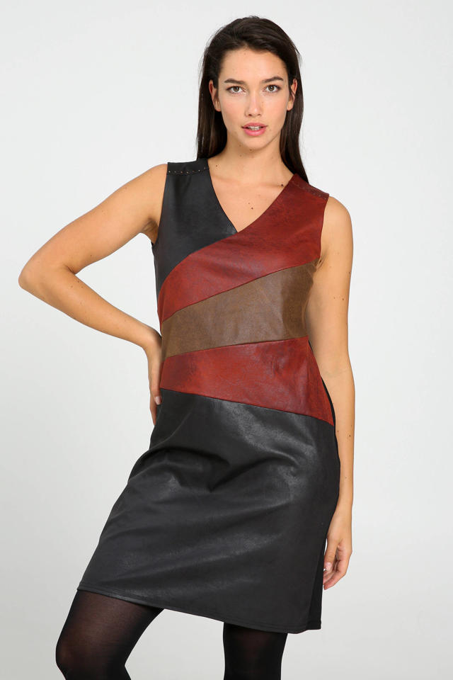 Artiest pack Oceanië Cassis imitatieleren jurk met sierstenen zwart/rood/bruin | wehkamp