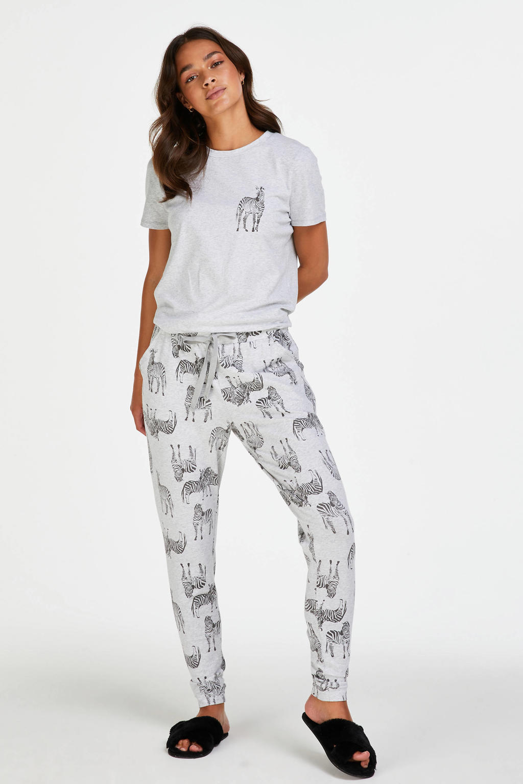 Pyjamabroek dames, een goede nacht met comfort en stijl