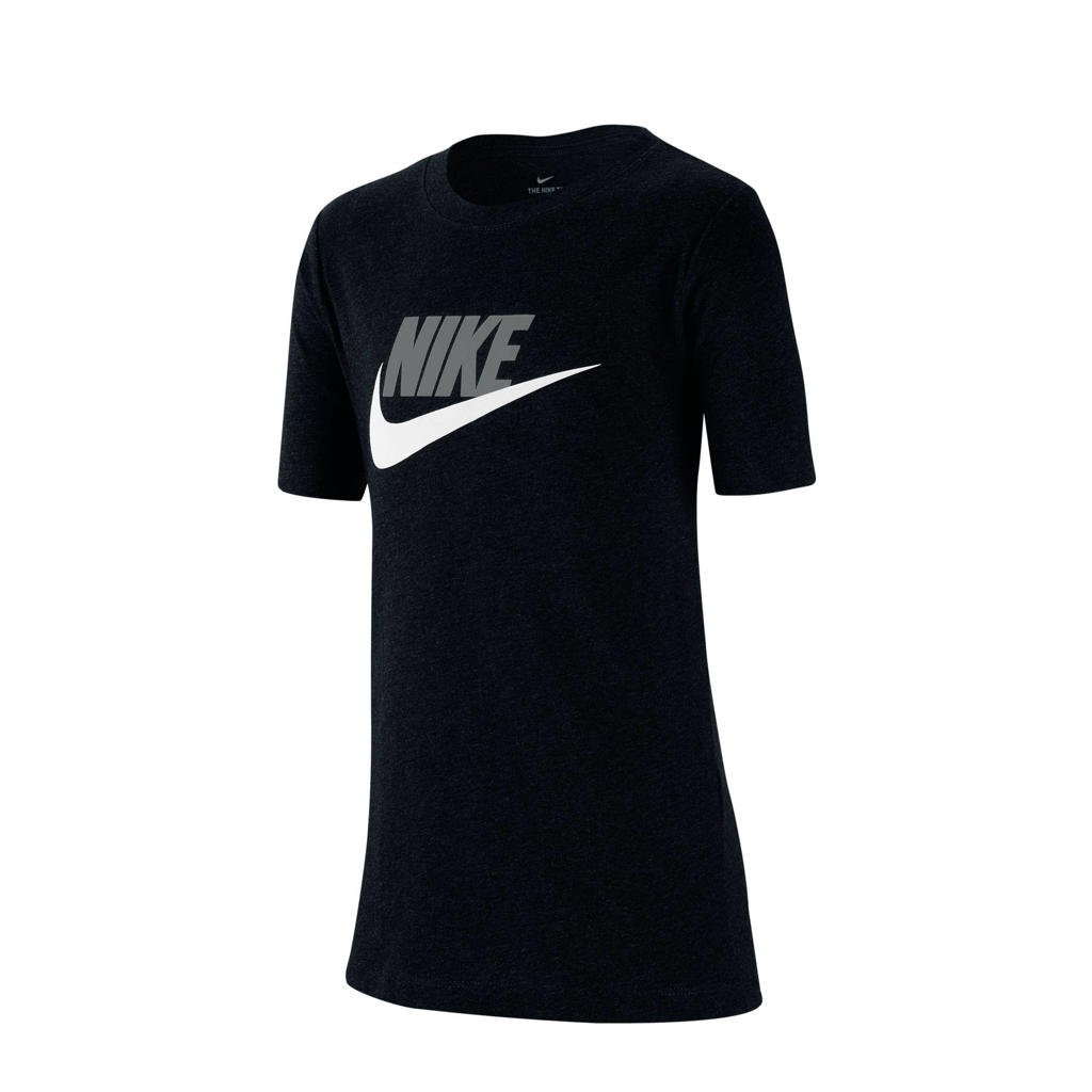 Zwart en lichtgrijze jongens Nike T-shirt van katoen met printopdruk, korte mouwen en ronde hals