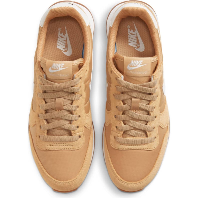 nike camel boots
