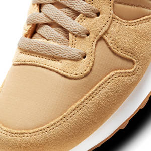 nike internationalist camel