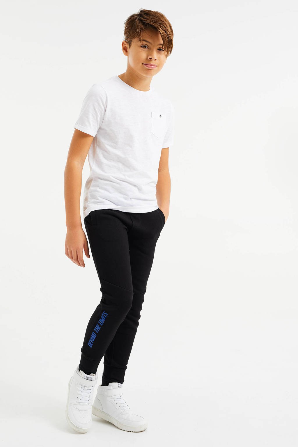 WE Fashion slim fit joggingbroek met zijstreep zwart/blauw, Zwart/blauw