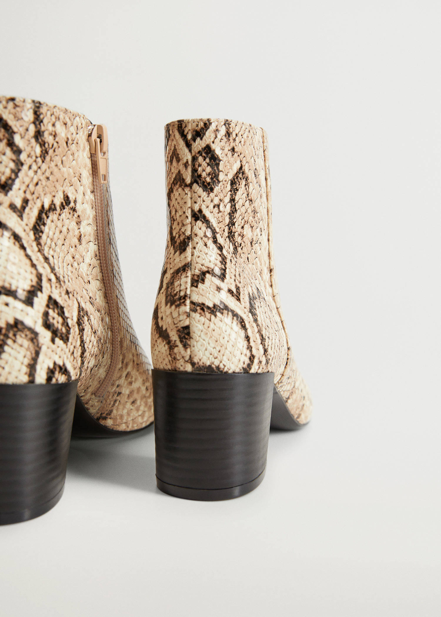 Mango enkellaarzen met slangenprint beige | wehkamp