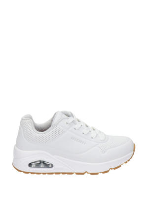 sneakers wit